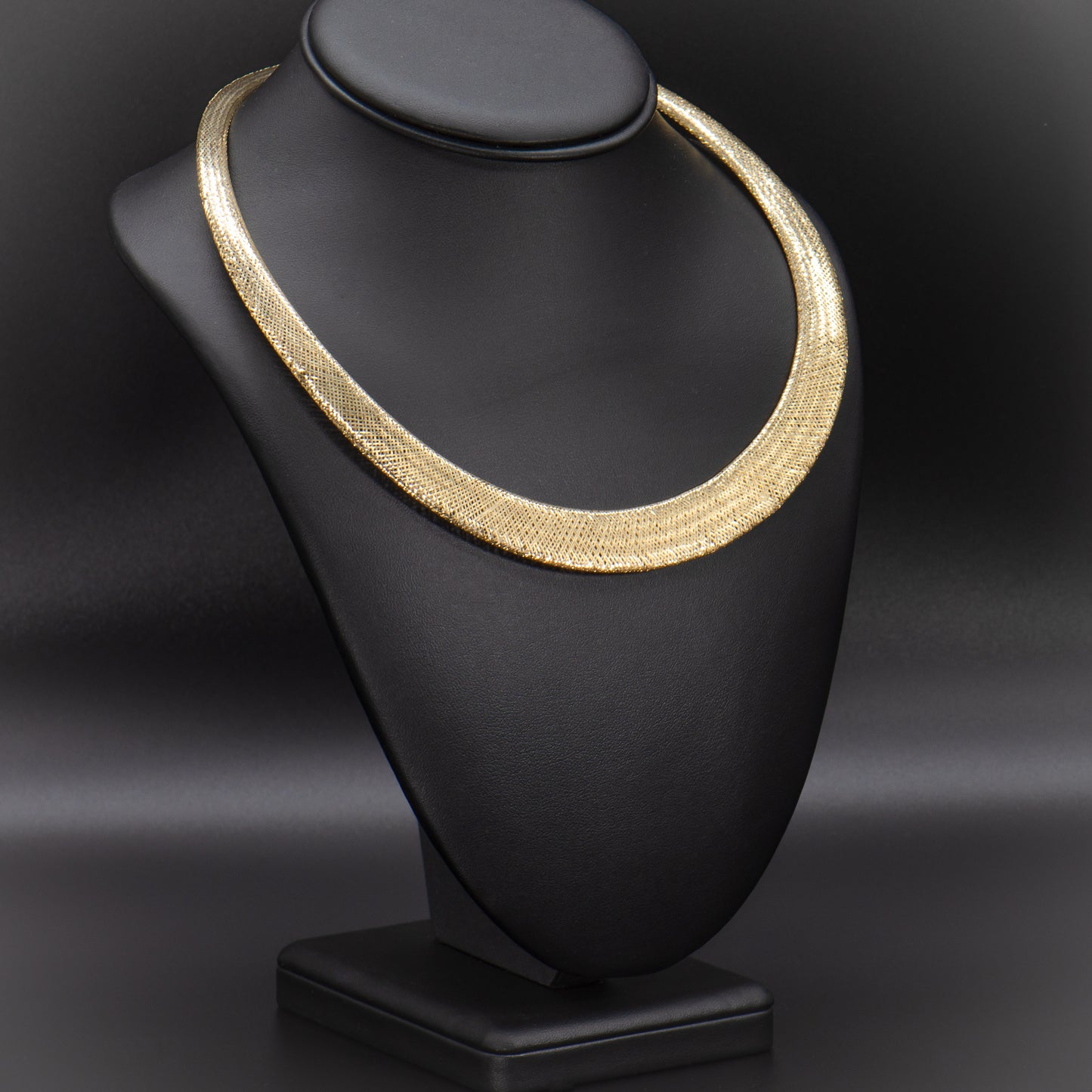 Gold Weaver