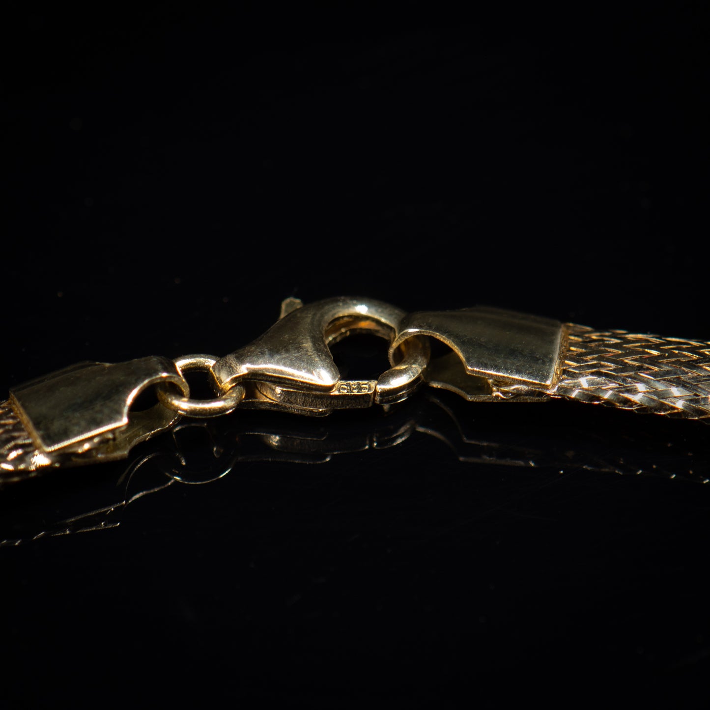 Gold Weaver
